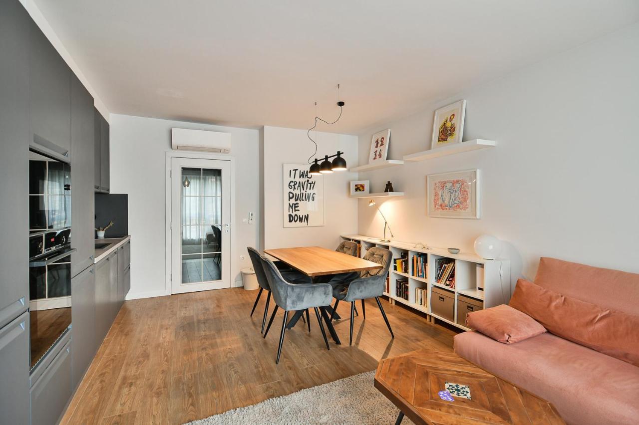 Cosy Stylish Central 1Br & Wi-Fi Варна Екстериор снимка